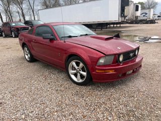 2008 Ford Mustang - Exterior Front Right Corner Image